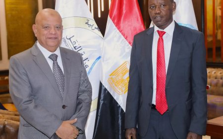 رئيس الموانئ الكينية يزور ميناء الإسكندرية بعد توقيع مذكرة تفاهم مشتركة