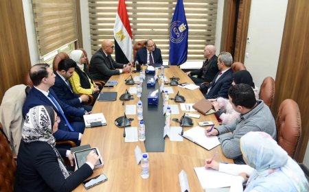 رئيس هيئة الدواء المصرية استقبل ممثلي شركة أسبن الدولية لمناقشة تعزيز الأمن الدوائي المصري 