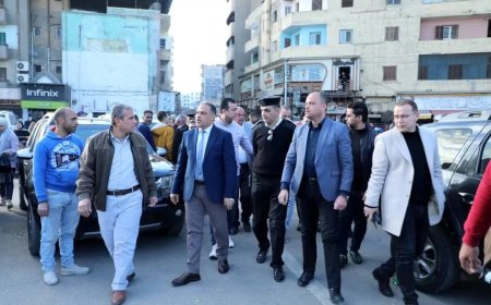 لإعادة الإنضباط للشارع .. محافظ الشرقية  يقود حملة مكبرة لرفع الإشغالات والباعة الجائلين بشوارع الزقازيق