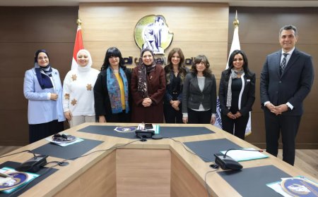 بعد  إعادة التشكيل     لجنة التعليم بقومي المرأة تعقد اجتماعها الأول  وتناقش برنامجهاخلال الفترة القادمة