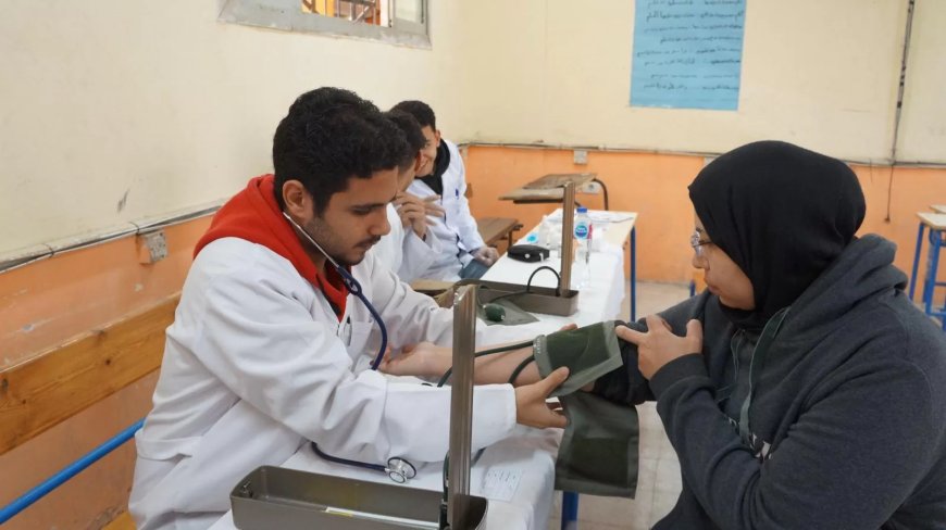 جامعة 6 أكتوبر تنظم قافلة طبية وتوعوية بمدرسة دار السلام