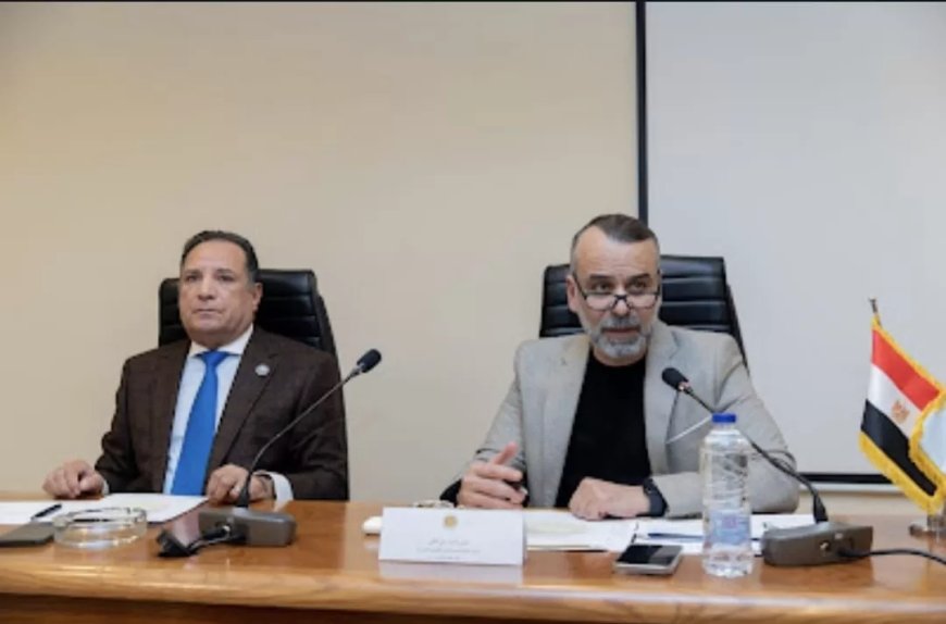 الأمين العام لحزب الشعب الجمهوري والأمين العام المساعد لشؤون التنظيم والعضوية يعقدان اجتماعًا تنظيميًا مع أمناء الحزب بالمحافظات