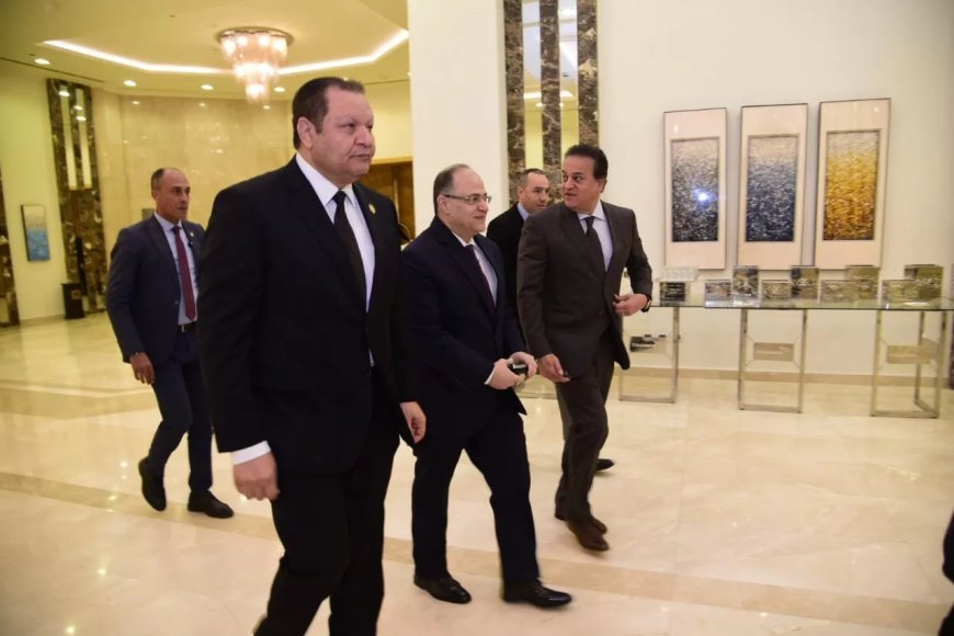 رئيس هيئة الدواء شارك في فعاليات مؤتمر وزارة الصحة والسكان حول السياسات الوطنية لسلامة المرضى 