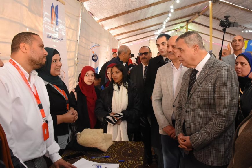 محافظ الإسكندرية يفتتح الملتقى التوظيفي الخامس لخريجي المدارس الفنية بالإسكندرية بمشاركة 40 شركة لتوفير 5000 فرصة عمل