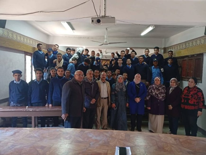 ثقافة سوهاج تعقد لقاء حوارى حول " تعزيز الثقة بالنفس لدى الشباب"