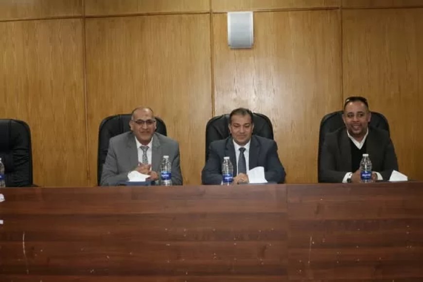 رئيس جامعة جنوب الوادي يناقش تجهيز وحدة عناية متوسطة بمستشفى الطوارئ والإصابات الجامعي