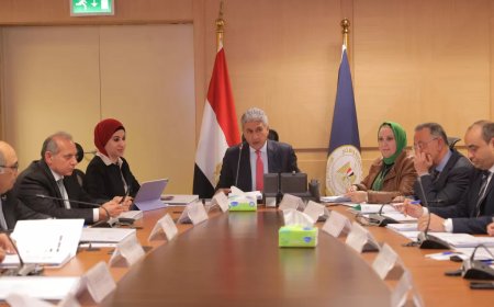 شريف فتحى يترأس اجتماع مجلس إدارة صندوق دعم السياحة والآثار..   	الموافقة على مد برنامج تحفيز الطيران  لموسم الصيف المقبل مع إجراء بعض التعديلات