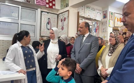 محافظ الإسكندرية يتابع فعاليات المبادرة الرئاسية “عيون أطفالنا مستقبلنا” لتصحيح الإبصار لطلاب المرحلة الابتدائية