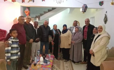 رئيس مدينة رأس غارب يهنئ “إلهام إبراهيم” محمد لحصولها على لقب الأم المثالية على مستوى الجمهورية