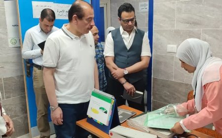 نائب وزير الصحة فى زيارة مفاجئة لعدد من المستشفيات ومنشآت الرعاية الأولية بمحافظة سوهاج