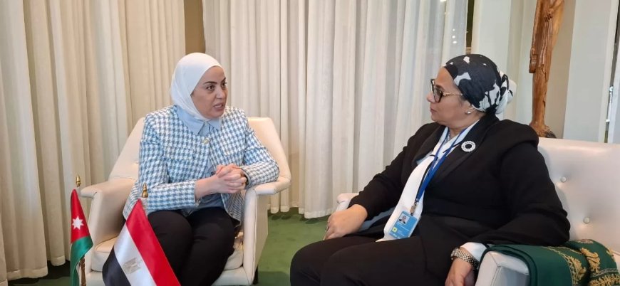 على هامش مشاركتها فى الدورة 69 للجنة وضع المرأة بالأمم المتحدة “”، المستشارة أمل عمار تلتقى بوزيرة التنمية الاجتماعية بالأردن