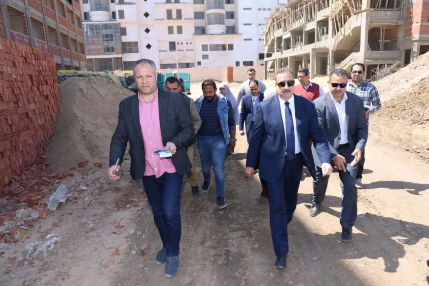 محافظ المنوفية يتفقد إنشاءات المدارس الجديدة بشرق وغرب شبين ومجمع البتانون.. و يشيد بمستوى الإنجاز وحجم الأعمال