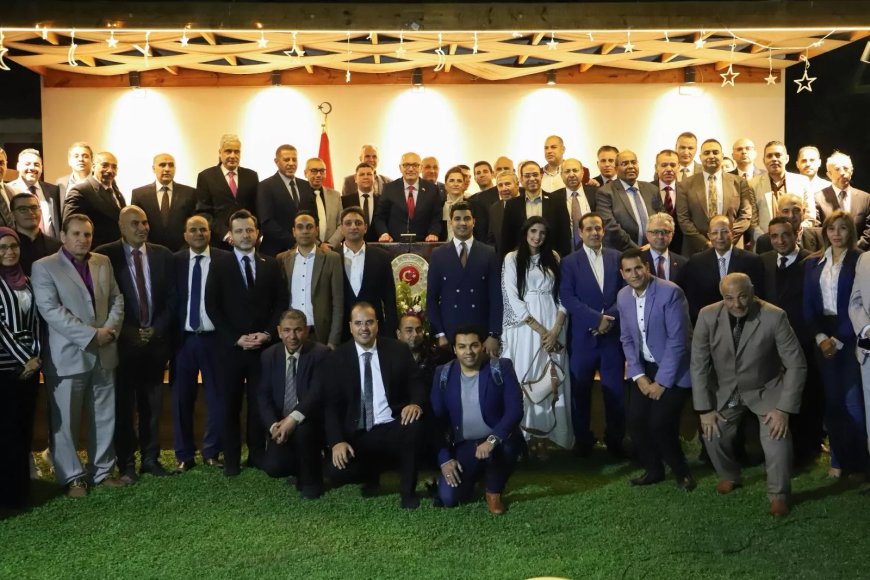 السفير صالح موطلو شن إفطارًا لـ500 أسرة مصرية بعد أيام قليلة وتوزيع العيدية على الأطفال بمناسبة عيد الفطر