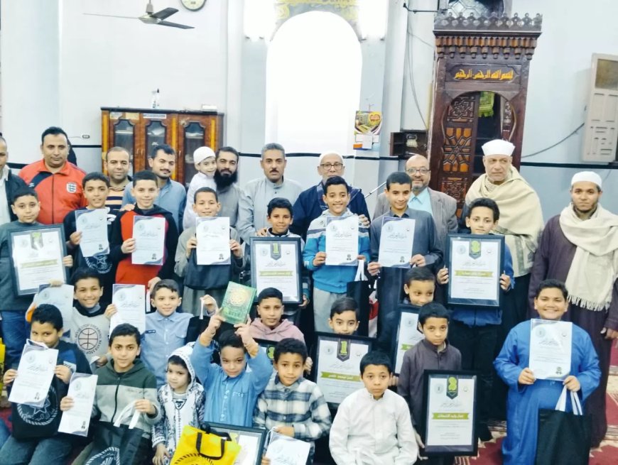 تكريم فرسان القرآن فى احتفالية كبرى بمسجد القاصد بـ “جنزور المنوفية”.. شهادات تقدير و جوائز مادية و عينية للفائزين