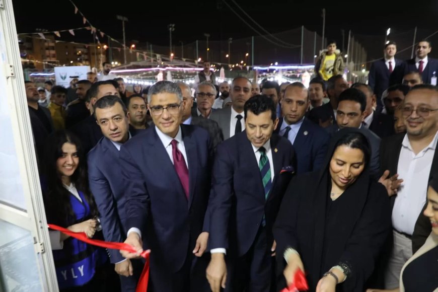 محافظ الجيزة يشهد إفطار ٧٠٠٠ طفل يتيم وتسليم أول شهادة أيزو لمركز التنمية الشبابية بالشيخ زايد