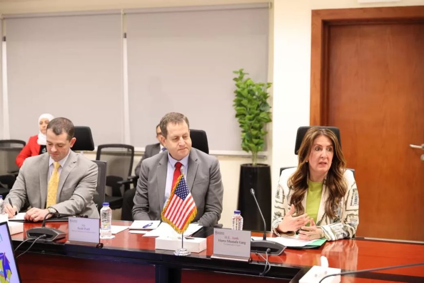الدكتور/ عمرو طلعت وزير الاتصالات   يبحث مع سفيرة الولايات المتحدة الأمريكية لدى مصر تعزيز التعاون في مجال الاتصالات وتكنولوجيا المعلومات وجذب المزيد من الاستثمارات الأمريكية لمصر
