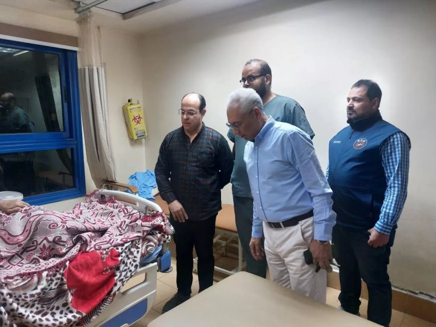 رئيس جامعة المنيا يقوم بزيارة مفاجئة للمستشفيات الجامعية ليلاً ويُحيل الأطباء المتغيبين للتحقيق