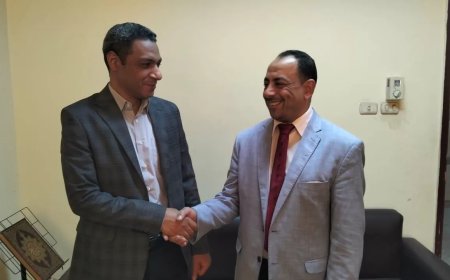 عميد كلية الحقوق بقنا يهنئ أعضاء هيئة التدريس والعاملين بعيد الفطر المبارك