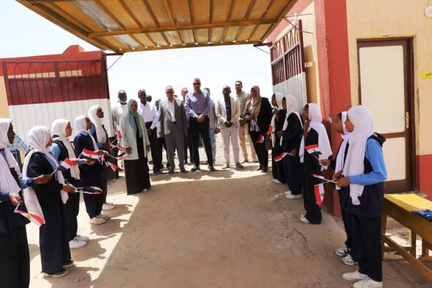 فى جولة ميدانية .. محافظ أسوان يتفقد المنظومة التعليمية بمدرستى الجنينة والشباك الإعدادية المشتركة ونوبة المستقبل الخاصة للغات بمركز نصر النوبة