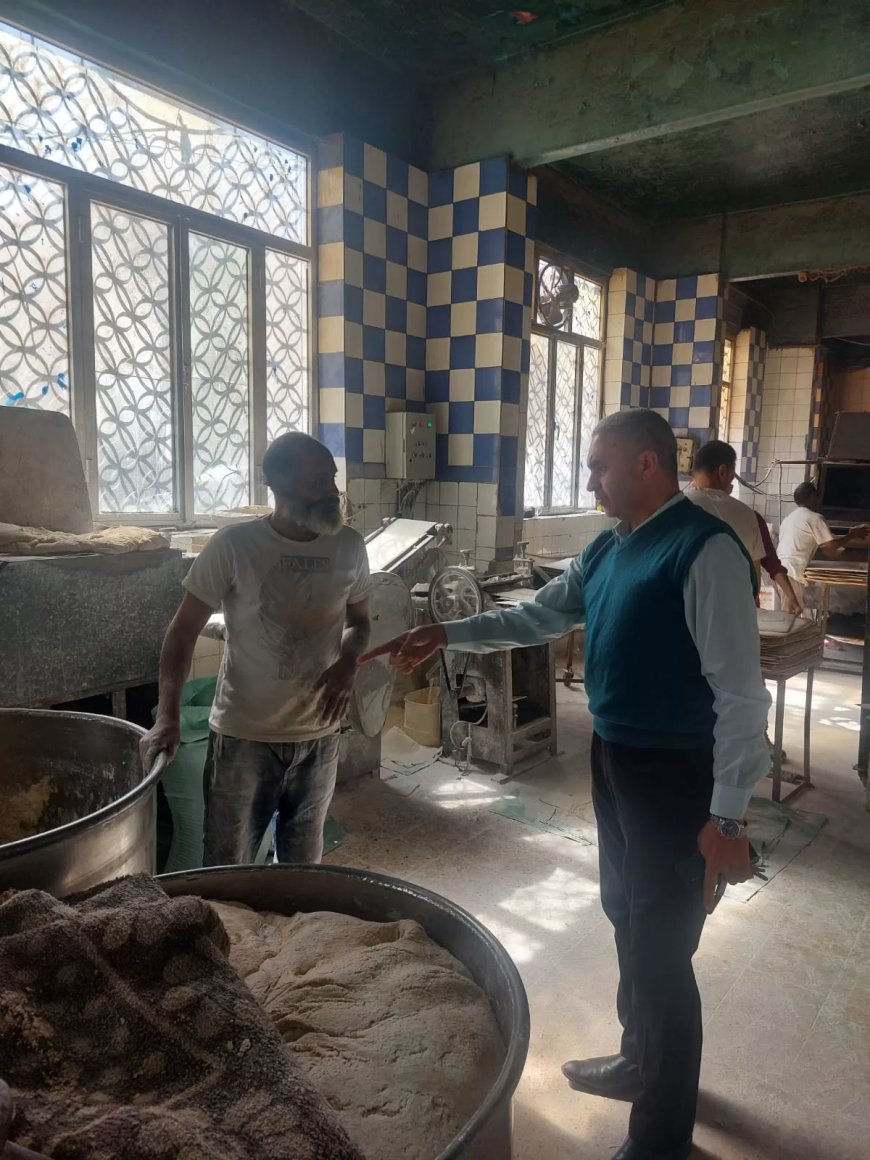 وكيل وزارة التموين بالإسكندرية يتفقد المخابز البلدية ومحطات تموين السيارات