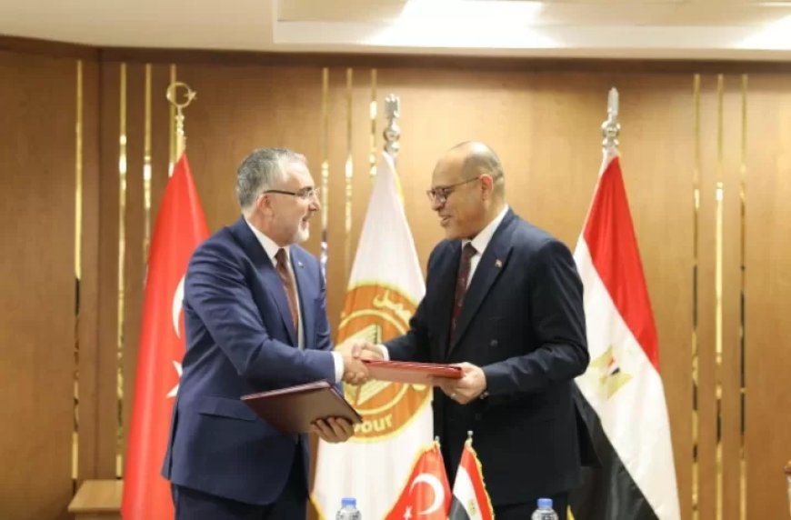 وزير العمل والضمان الاجتماعي التركي  فى زيارة لمصر بدعوة من وزير العمل محمد جبران