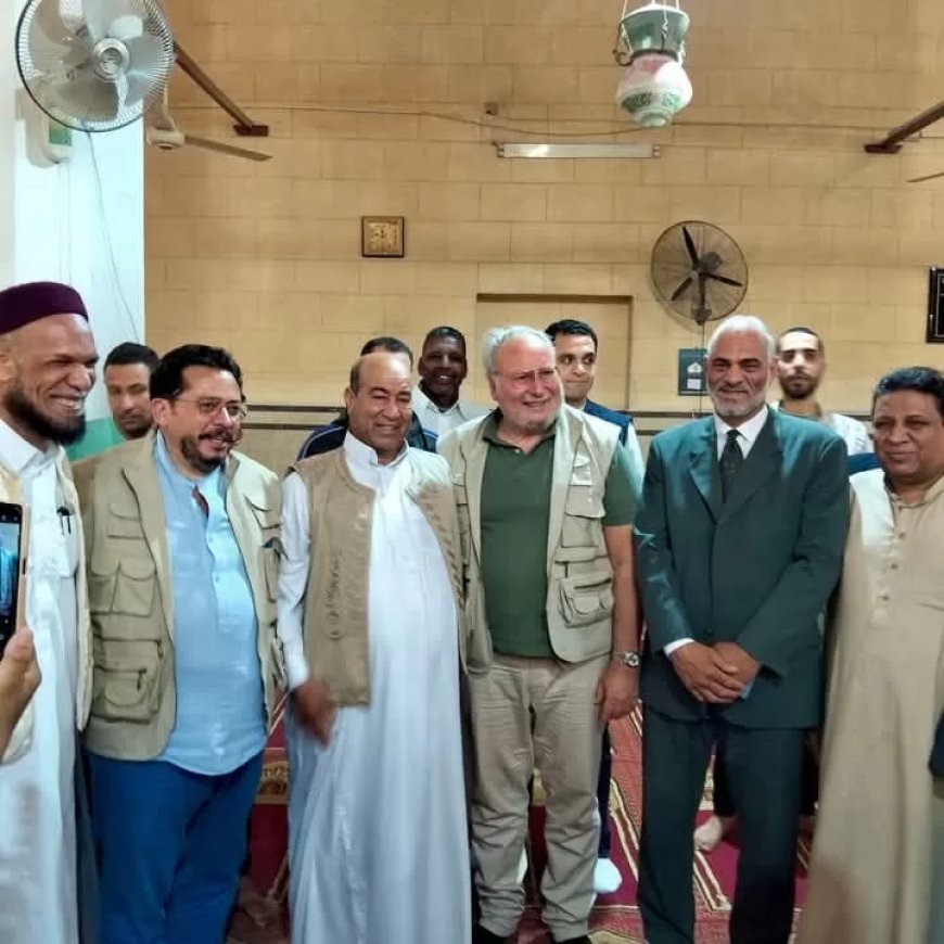 رئيس مركز ومدينة سيوة يستقبل الملك أحمد فؤاد الثاني خلال زيارته السنوية لمصر