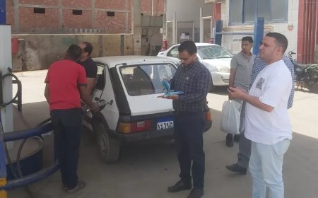 محافظ بني سويف يتابع نتائج وجهود الحملات والمرور الميداني على الأسواق والمخابز والمستودعات ومحطات الوقود ضمن خطة استعدادات العيد .