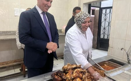 في قلب المدن الجامعية: نائب رئيس جامعة الزقازيق يتناول الغداء مع الطلاب ويستمع لمطالبهم