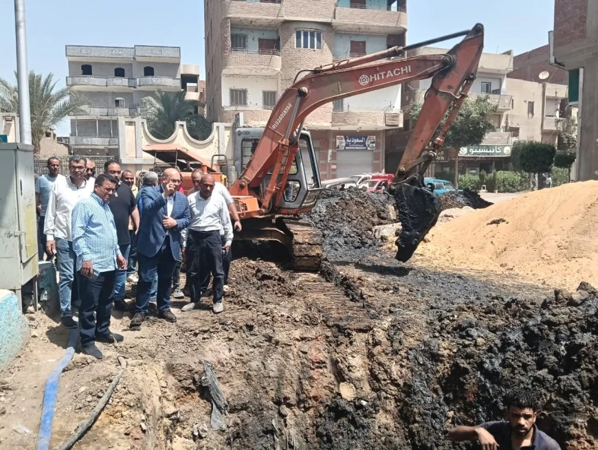 نائب محافظ الجيزة يتفقد الوحدة المحلية لقرية المنوات بأبو النمرس: وصلات الصرف المنزلية قريبا