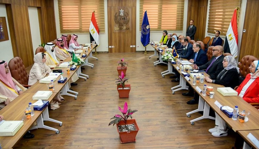 رئيسا هيئة الدواء المصرية والسعودية للغذاء والدواء : مصر لديها اكتفاء ذاتي من انتاج الأدوية بـنسبة  91% من احتياجات السوق المحلي والتصدير إلى 147 دولة حول العالم