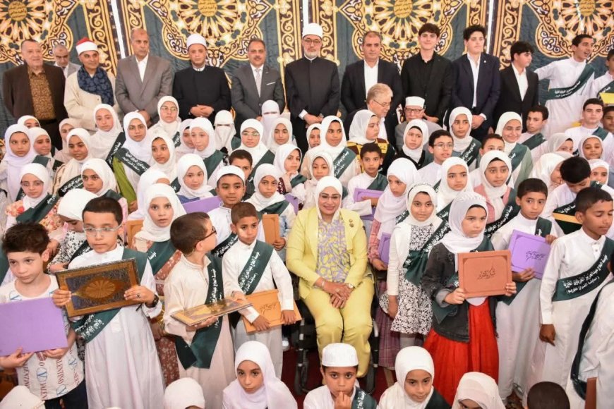 “نور القرآن في أم الزين”.. مفتي الجمهورية ومحافظ الشرقية يشاركان في احتفالية تكريم حفظة كتاب الله