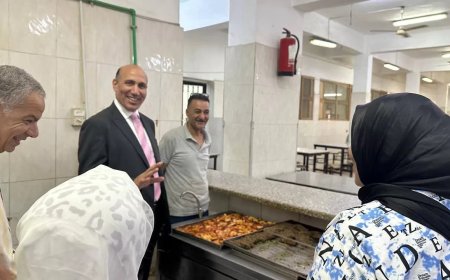 للوقوف على مستوى الإقامة والتغذية وتطوير المرافق الصحية.. جولة جديدة لنائب رئيس جامعة الزقازيق بالمدن الجامعية