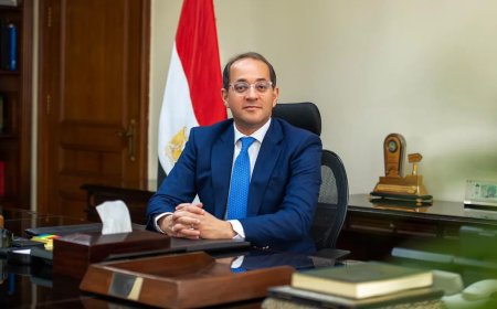 وزير المالية يوجه بتسهيل الإجراءات الجمركية لضيوف الرحمن