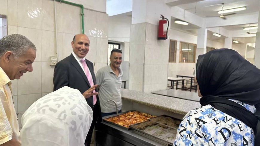 للوقوف على مستوى الإقامة والتغذية وتطوير المرافق الصحية.. جولة جديدة لنائب رئيس جامعة الزقازيق بالمدن الجامعية