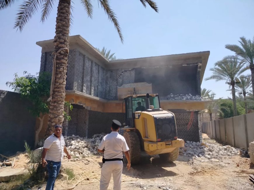 محافظة الجيزة: إزالة ١٣ حالة بناء مخالف على أراضي الدولة بمركز كرداسة