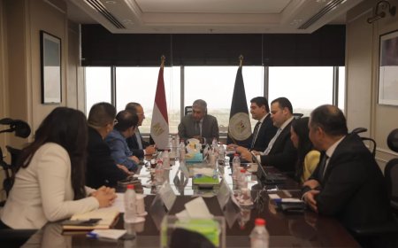 شراكة مصرية صينية طويلة الأمد.. فى  تطوير السياحة النيلية ..                       بناء وتشغيل فنادق  عائمة صديقة للبيئة ..مزودة بأحدث وسائل تكنولوجية