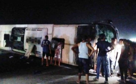 إحالة 16 مصابًا من حادث أتوبيس رأس الحكمة إلى مستشفى مطروح العام لاستكمال العلاج