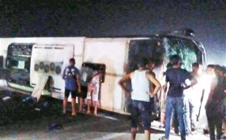 مصرع شخص وإصابة ٧٢ آخرين فى حوادث طرق بالمحافظات