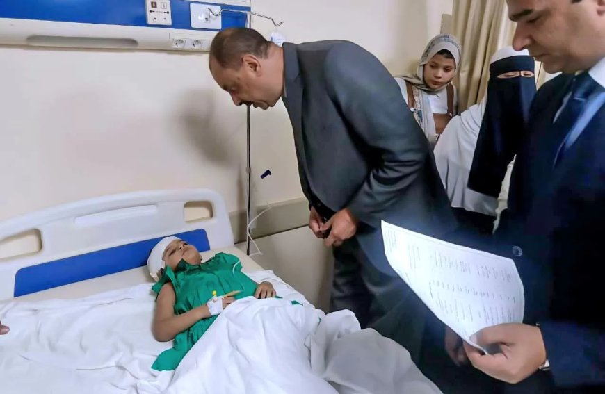 محافظ سوهاج يزور مصابي حادث طريق جهينة ـ طهطا ويطمئن على حالتهم الصحية