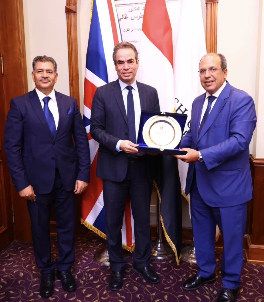 الجامعة البريطانية في مصر تنظّم أول مائدة مستديرة حول إعلام الخدمة العامة