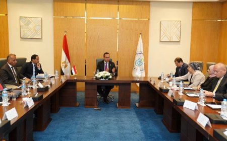 فى اجتماع مجلس إدارة هيئة الرعاية الصحية:  114 مليون جنيه إيرادات السياحة العلاجية و23 مليون جنيه من الخدمات غير الطبية.. وزيادة نمو فائض التشغيل بنسبة 34% وارتفاع عائد النشاط 10%