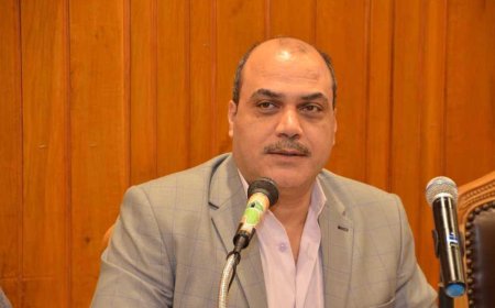 إيقاف عقوبة الحبس بحق الإعلامي محمد الباز والاكتفاء بالغرامة في قضية ابنة فؤاد نجم