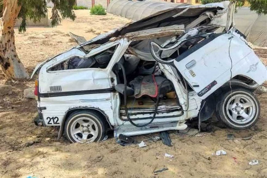 اصطدمت سيارتهم بالرصيف.. إصابة 3 أشخاص في حادث سير بالعلمين