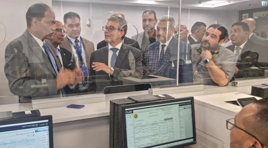 أموى.. يقوم بجولة ميدانية بالمنافذ الجمركية بالعين السخنة