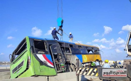 بالأسماء.. إصابة 14 شخصًا في انقلاب أتوبيس على طريق مطروح الدولي