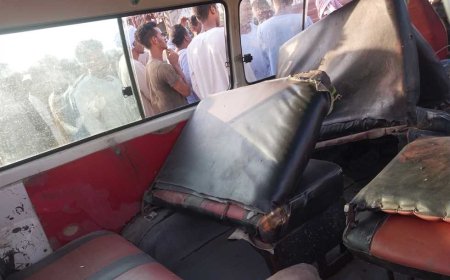 16مصابا..أسماء المصابين في حادث تصادم ميكروباص ونقل على طريق «إدفو _ مرسي علم»بأسوان