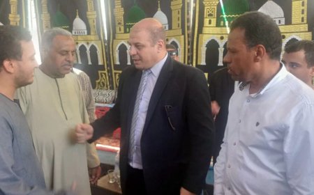 وكيل تعليم قنا يقدم العزاء في وفاة مدير مدرسة الشهيد محمد علي أحمد ويؤكد دعم أسرته