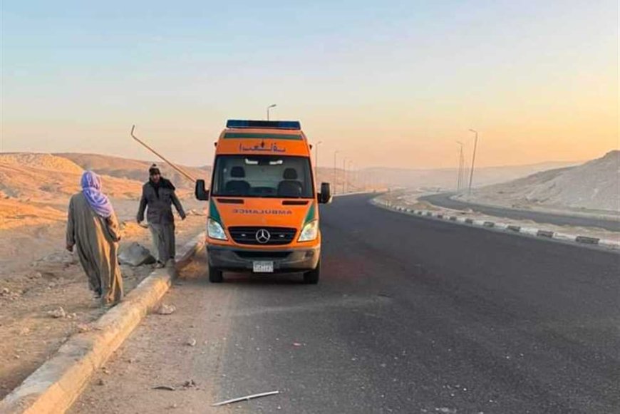 إصابة 12 عاملاً في انقلاب سيارة ربع نقل بالمنيا