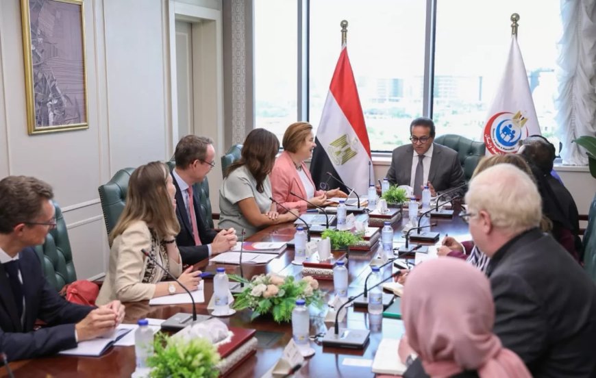 وزير الصحة ووفد الوكالة الفرنسية للتنمية ناقشوا تعزيز التعاون في القطاع الصحي