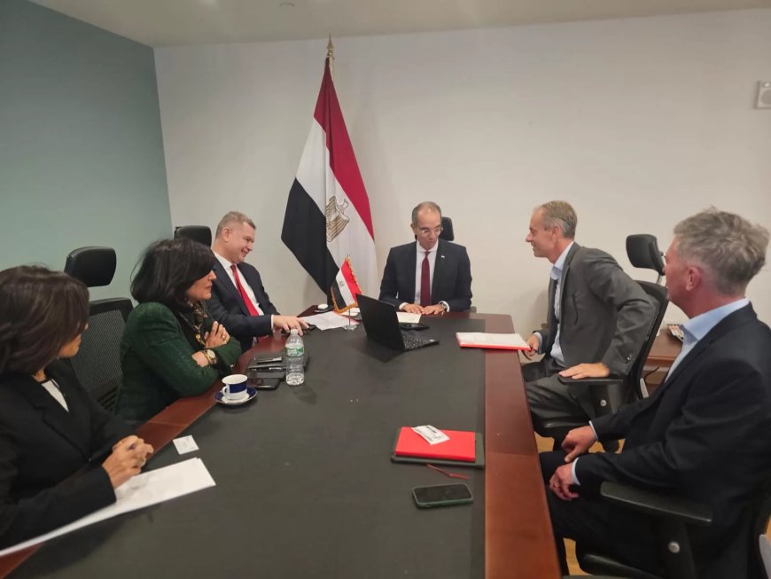 وزير الاتصالات  يعقد مباحثات مع مسئولى الشركات العالمية بامريكا لزيادة استثماراتها فى مصر